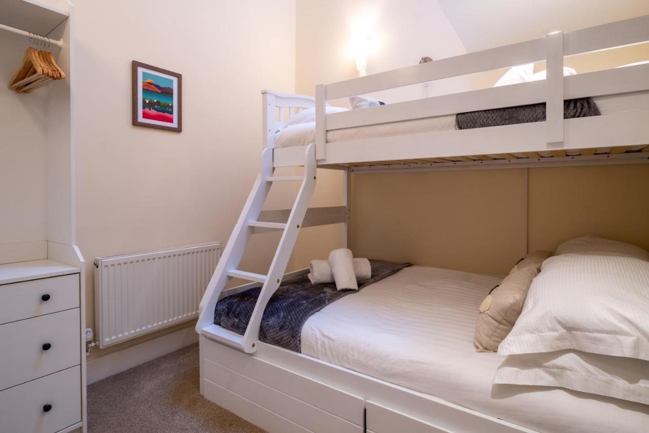 Villa The Warren - Kendal Town Centre, With Parking Extérieur photo